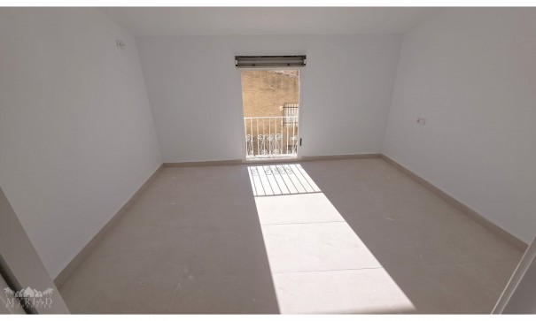 Videresalg - Byhus -
Pinoso - Pinoso Alicante