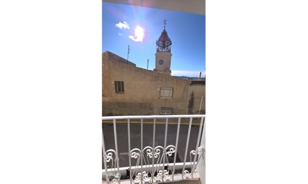 Videresalg - Byhus -
Pinoso - Pinoso Alicante