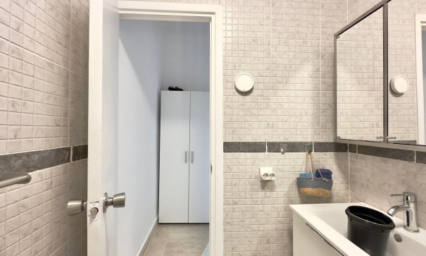 Sprzedaż - Dom miejski -
Torrevieja - La Siesta - El Salado - Torreta