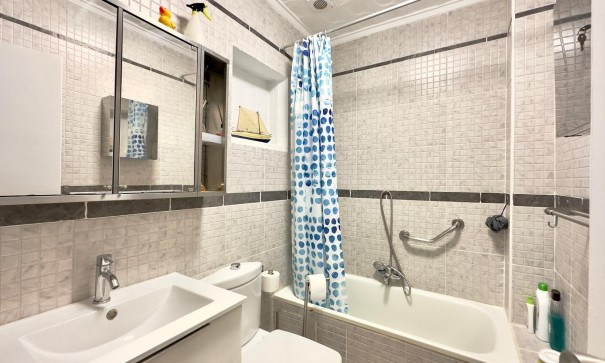 Sprzedaż - Dom miejski -
Torrevieja - La Siesta - El Salado - Torreta