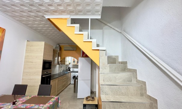 Sprzedaż - Dom miejski -
Torrevieja - La Siesta - El Salado - Torreta