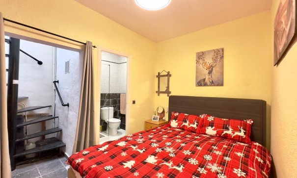 Sprzedaż - Dom miejski -
Torrevieja - La Siesta - El Salado - Torreta