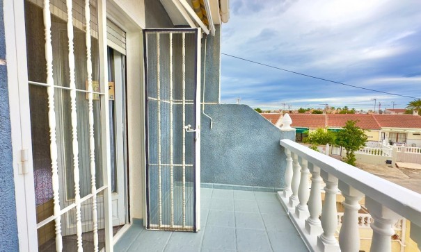 Sprzedaż - Dom miejski -
Torrevieja - La Siesta - El Salado - Torreta