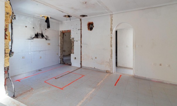 Venta - Chalet Independiente -
Orihuela Costa - Los Almendros-La Florida