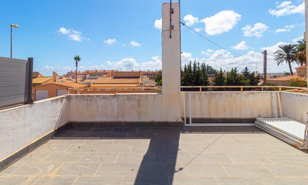 Venta - Chalet Independiente -
Orihuela Costa - Los Almendros-La Florida