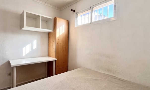 Sprzedaż - Dom miejski -
Torrevieja - La Siesta - El Salado -  Torreta