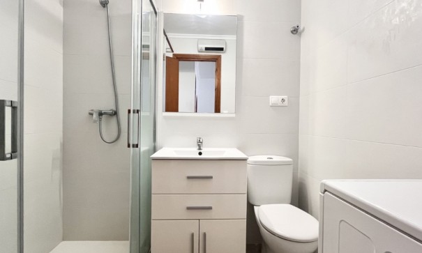 Sprzedaż - Dom miejski -
Torrevieja - La Siesta - El Salado -  Torreta