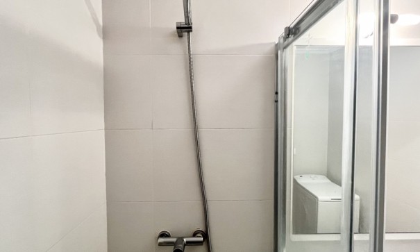 Sprzedaż - Dom miejski -
Torrevieja - La Siesta - El Salado -  Torreta