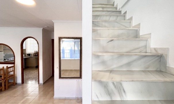 Sprzedaż - Dom miejski -
Torrevieja - La Siesta - El Salado -  Torreta