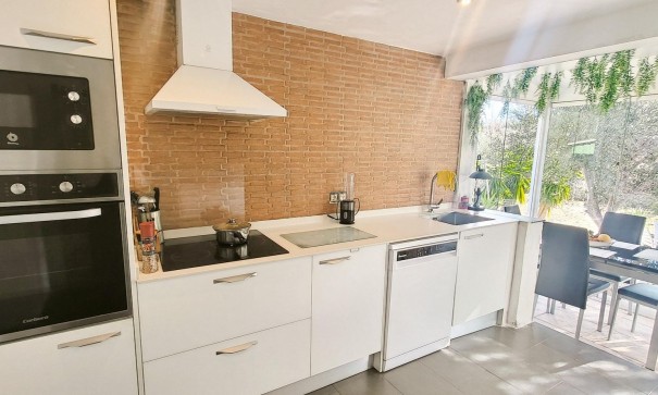 Resale - Freistehende Villa -
Aspe