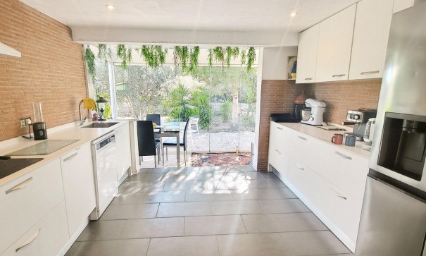 Resale - Freistehende Villa -
Aspe