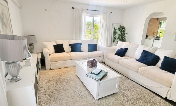 Resale - Freistehende Villa -
Aspe