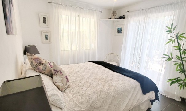 Resale - Freistehende Villa -
Aspe