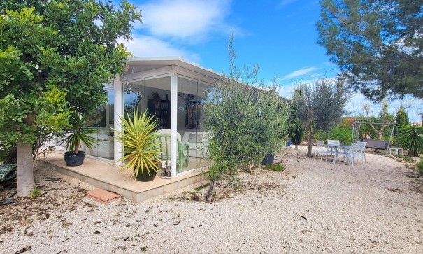 Resale - Freistehende Villa -
Aspe