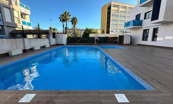 Resale - Wohnung Appartement -
Torrevieja - Calas Blancas