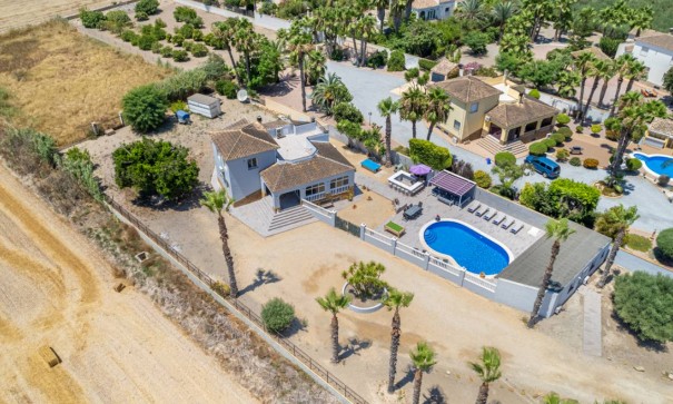 Venta - Finca Propiedad rural -
Catral