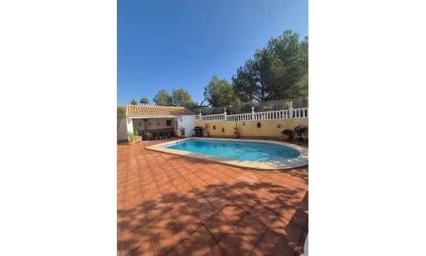 Videresalg - Fritliggende villa -
San Miguel de Salinas