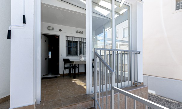 Resale - Freistehende Villa -
La Marina