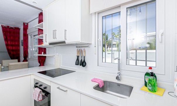 Resale - Freistehende Villa -
La Marina