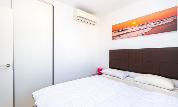 Resale - Freistehende Villa -
La Marina