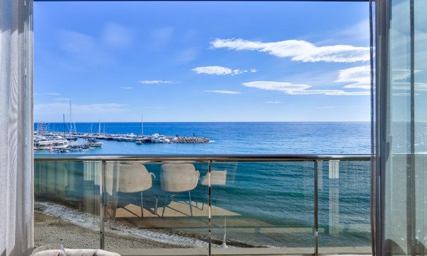 Revente - Appartement -
Altea