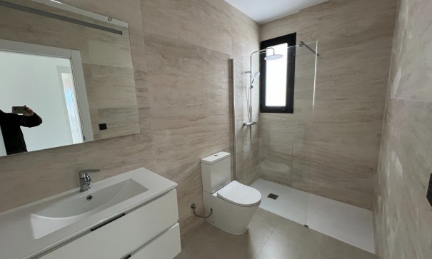 Nowa konstrukcja - Willa wolnostojąca -
Aspe