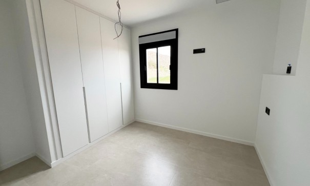 Nowa konstrukcja - Willa wolnostojąca -
Aspe