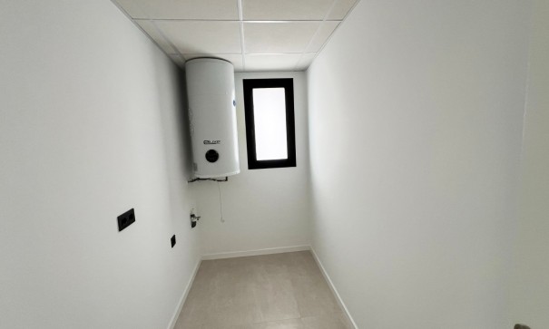 Nowa konstrukcja - Willa wolnostojąca -
Aspe