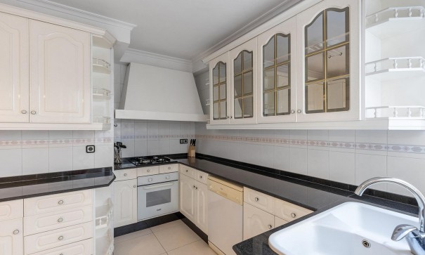 Resale - Wohnung Appartement -
Torrevieja - Paseo maritimo