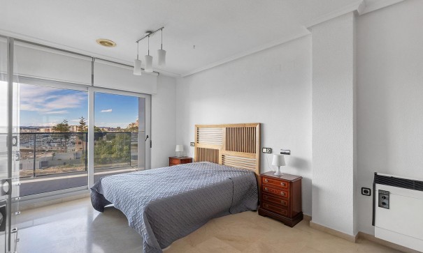 Resale - Wohnung Appartement -
Torrevieja - Paseo maritimo
