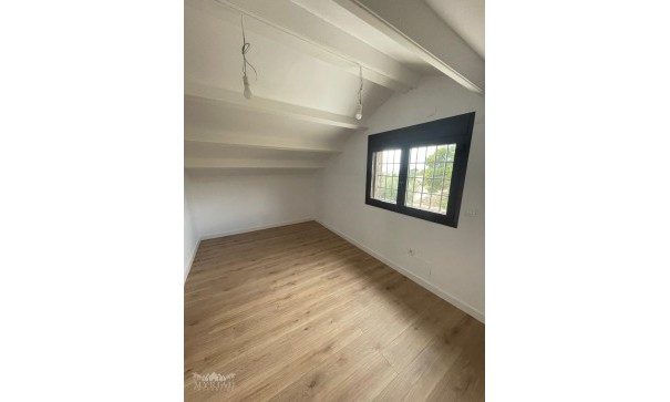 Herverkoop - Vrijstaande Villa -
Macisvenda - Macisvenda Murcia