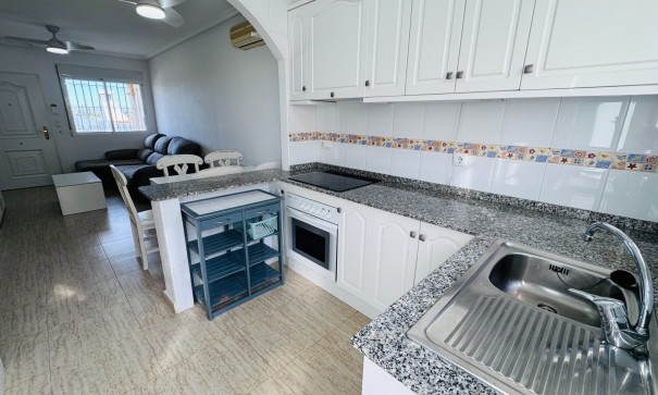 Revente - Maison de ville -
Daya Nueva