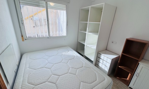 Revente - Maison de ville -
Daya Nueva