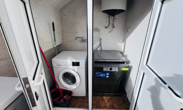 Revente - Maison de ville -
Daya Nueva