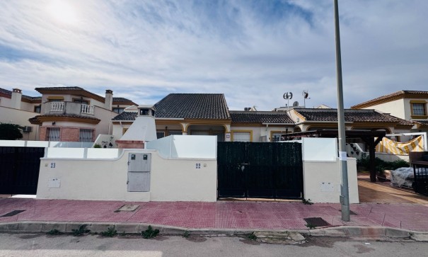 Revente - Maison de ville -
Daya Nueva