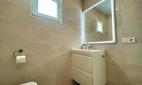 Sale - Apartment Flat -
San Miguel de Salinas - Las filipinas