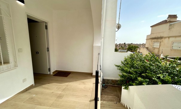 Sale - Apartment Flat -
San Miguel de Salinas - Las filipinas
