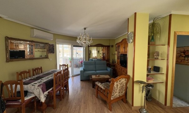 Återförsäljning - Lägenhet lägenhet -
Torrevieja