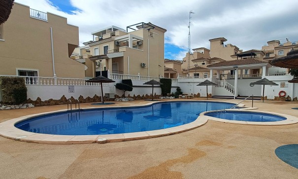 Revente - Villa Individuelle -
San Miguel de Salinas - Comunidad de las Comunicaciones