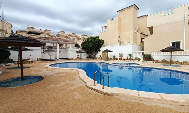 Revente - Villa Individuelle -
San Miguel de Salinas - Comunidad de las Comunicaciones