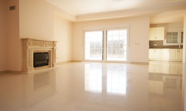 Återförsäljning - Fristående villa -
Cabo Roig - MUY CERCA DE LA PLAYA