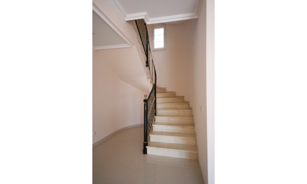 Återförsäljning - Fristående villa -
Cabo Roig - MUY CERCA DE LA PLAYA