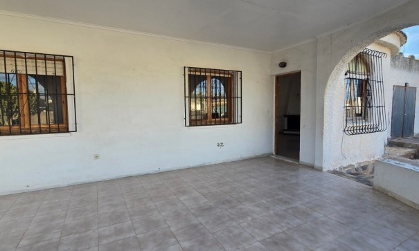 Venta - Chalet Independiente -
Torrevieja - El Chaparal