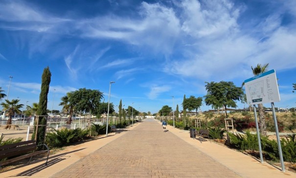 Venta - Chalet Independiente -
Torrevieja - El Chaparal