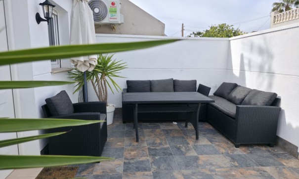 Herverkoop - Stadswoning -
La Torreta - Torrevieja