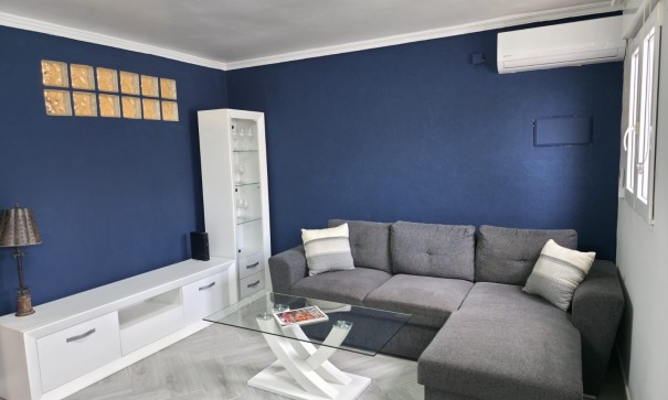 Herverkoop - Stadswoning -
La Torreta - Torrevieja