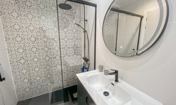 Sale - Apartment Flat -
Torrevieja - La Mata