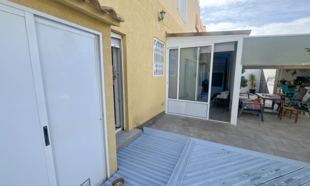 Sale - Apartment Flat -
Torrevieja - La Mata