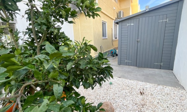 Sale - Apartment Flat -
Torrevieja - La Mata