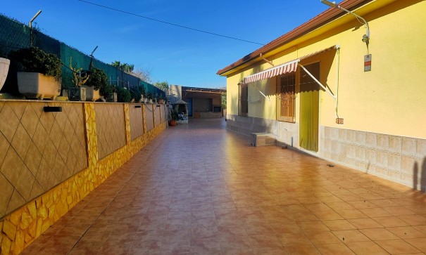 Videresalg - Fritliggende villa -
Aspe